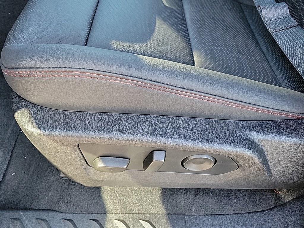 2026 Chevrolet Colorado Z71 - Photo 11