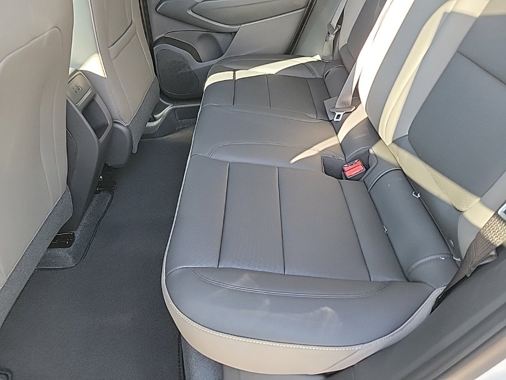 2026 Chevrolet Trax Activ - Photo 8