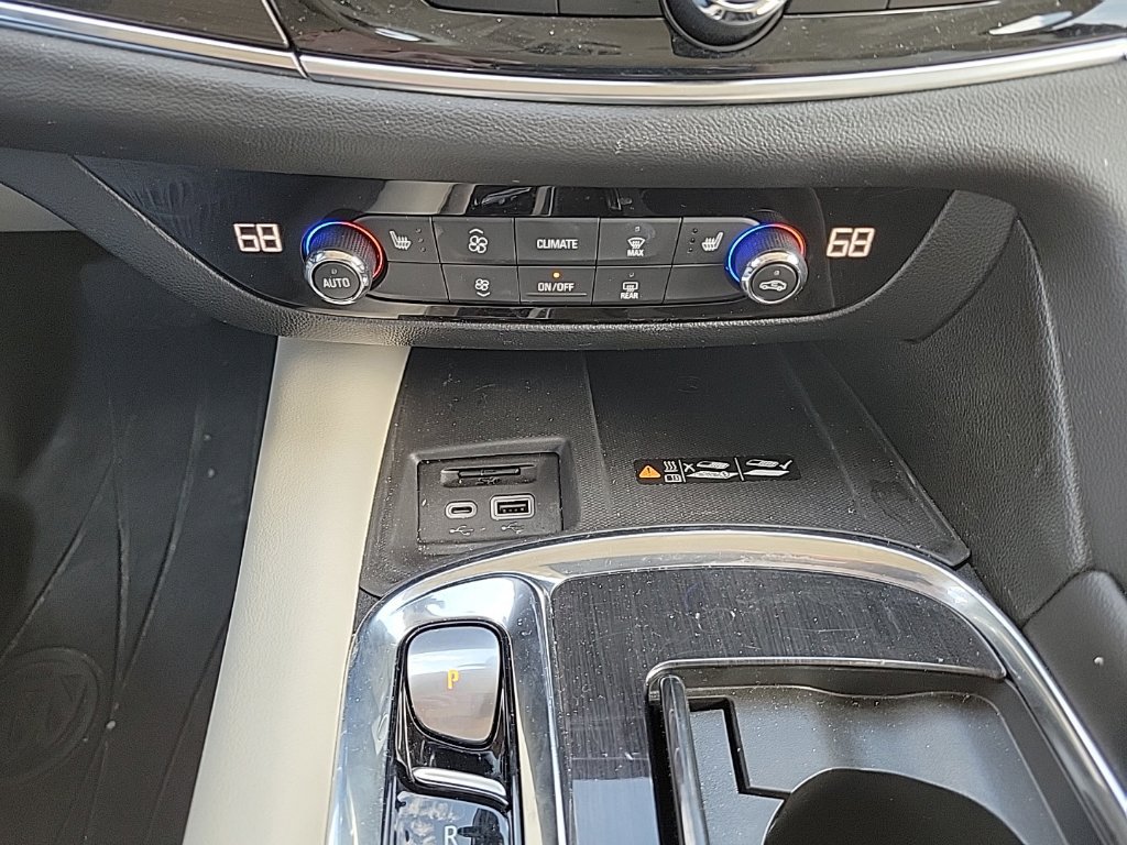 2023 Buick Enclave Essence - Photo 16