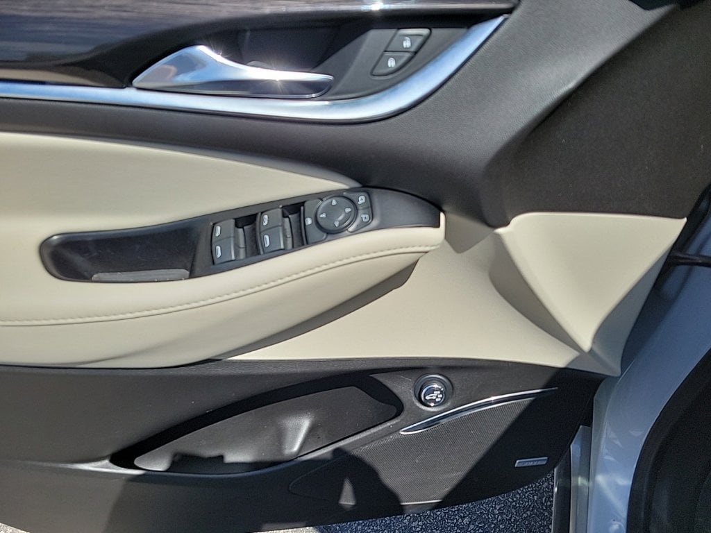 2023 Buick Enclave Essence - Photo 11