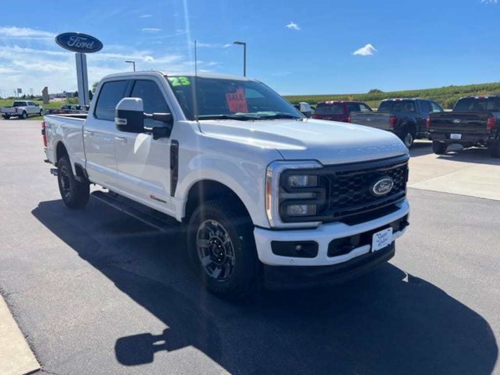 Used 2023 Ford F-250 Lariat Truck