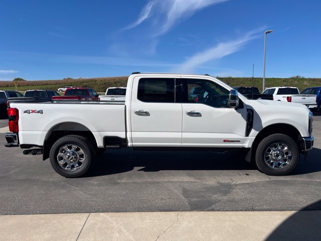 New 2027 Ford F-350 Lariat Truck