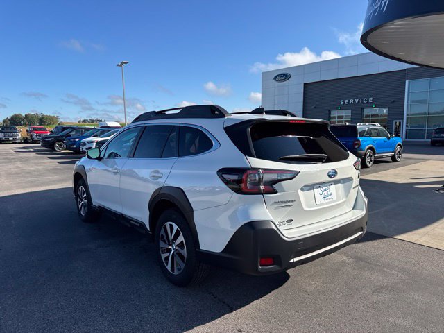 Used 2025 Subaru Outback Premium SUV