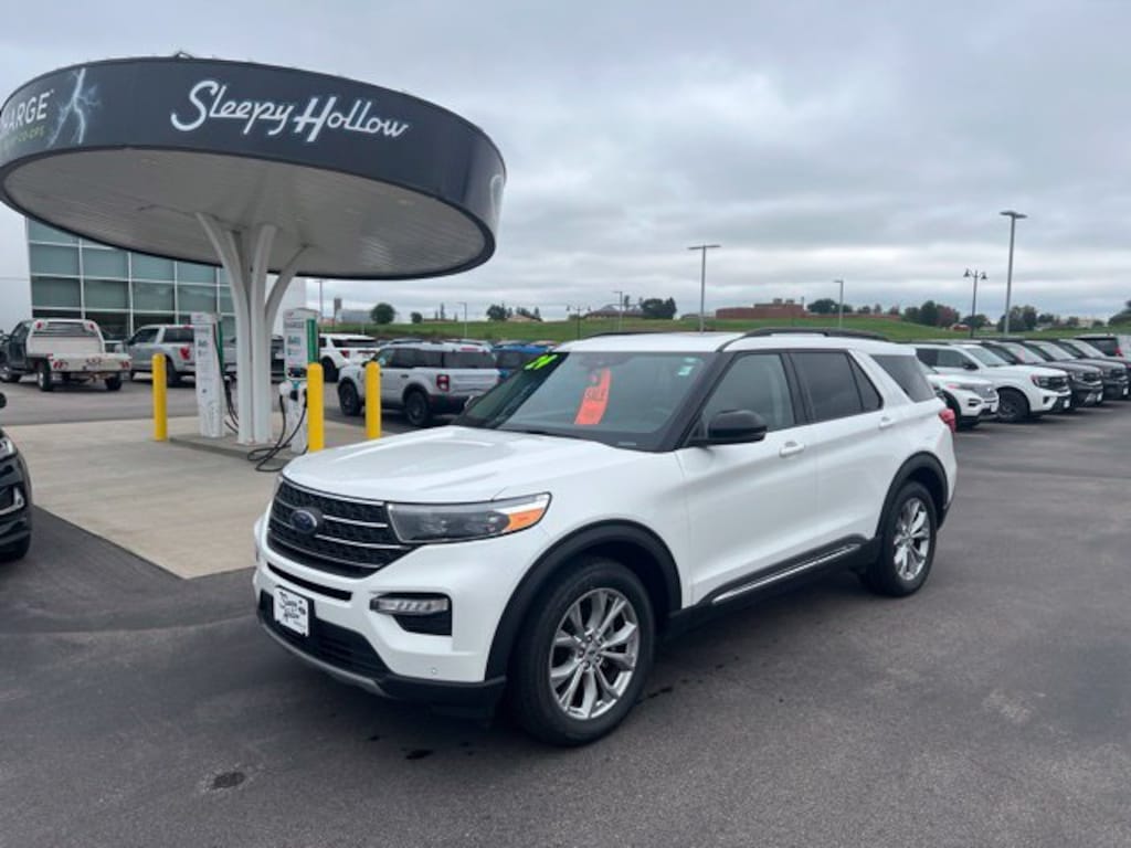 Used 2024 Ford Explorer XLT SUV