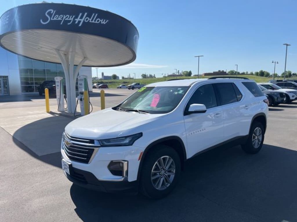 Used 2023 Chevrolet Traverse LT Leather SUV