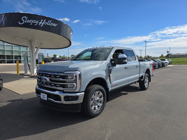 New 2027 Ford F-350 Lariat Truck