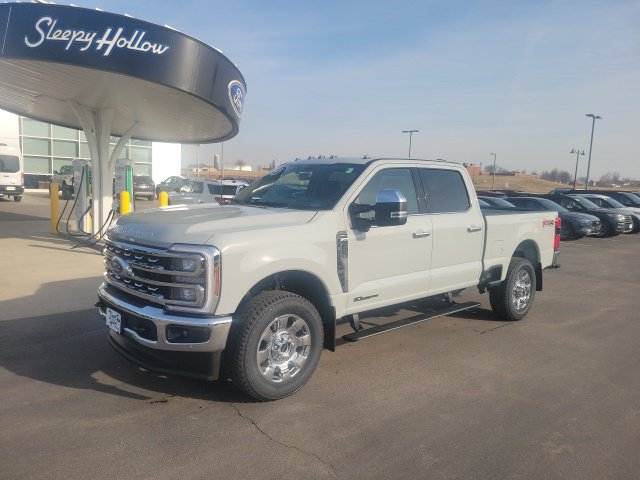 New 2026 Ford F-350 Lariat Truck