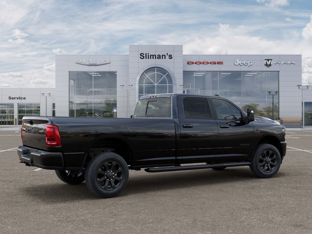 New 2026 Ram 3500 LARAMIE CREW CAB 4X4 8' BOX Pickup