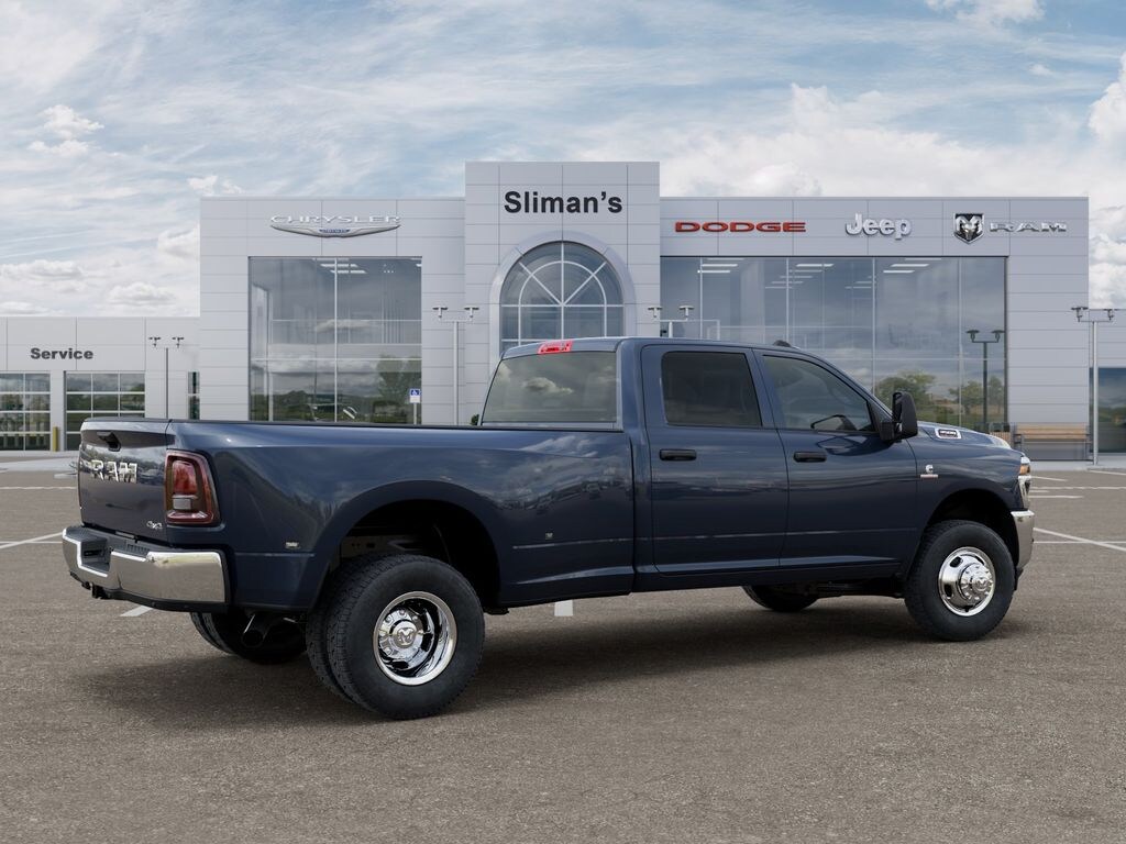 New 2026 Ram 3500 TRADESMAN CREW CAB 4X4 8' BOX Pickup