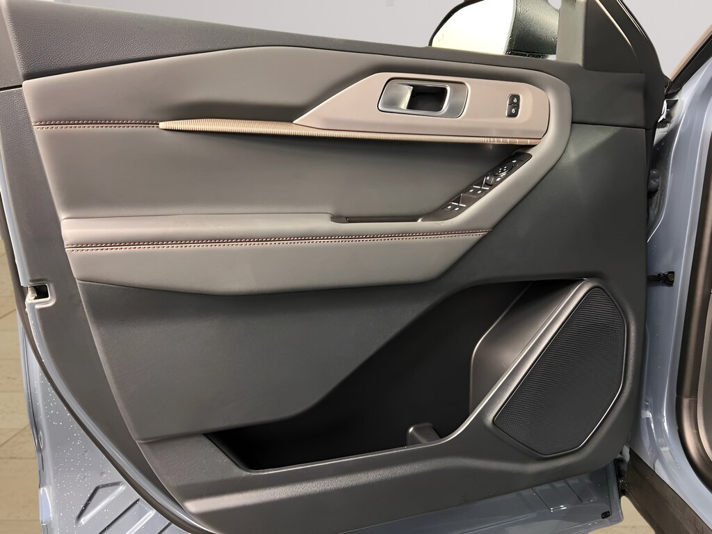 2026 Ford Explorer Active - Photo 27