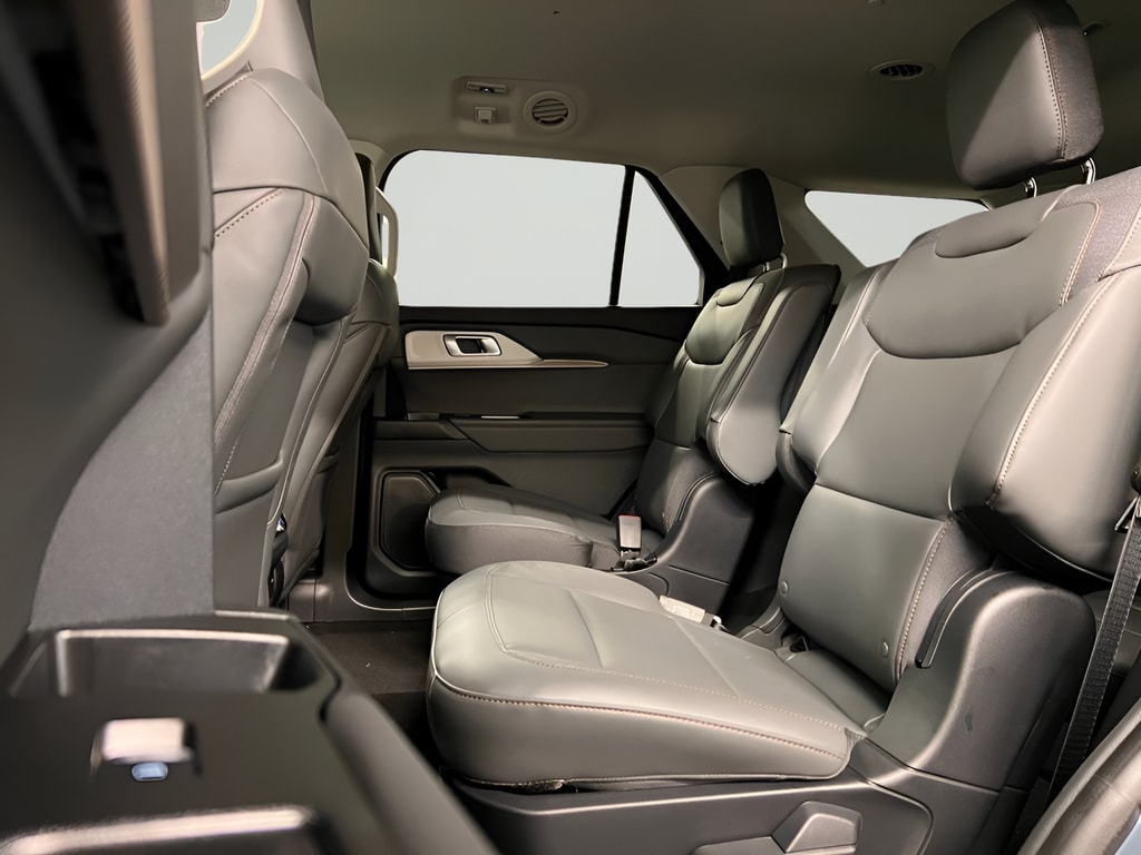 2026 Ford Explorer Active - Photo 29