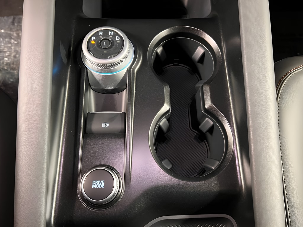 2026 Ford Explorer Active - Photo 15