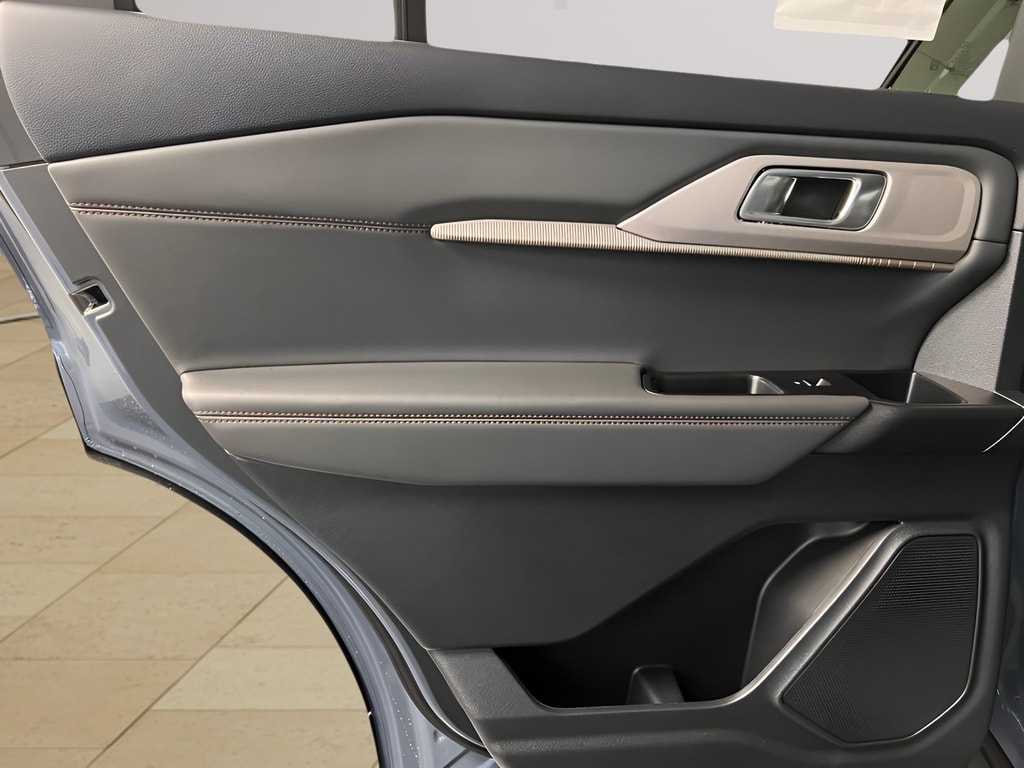 2026 Ford Explorer Active - Photo 32