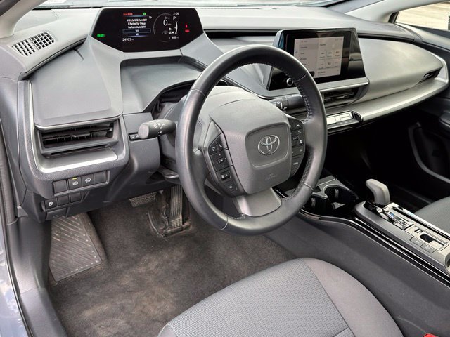 2025 Toyota Prius LE - Photo 19
