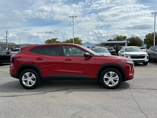 2026 Chevrolet Trax LS - Photo 7