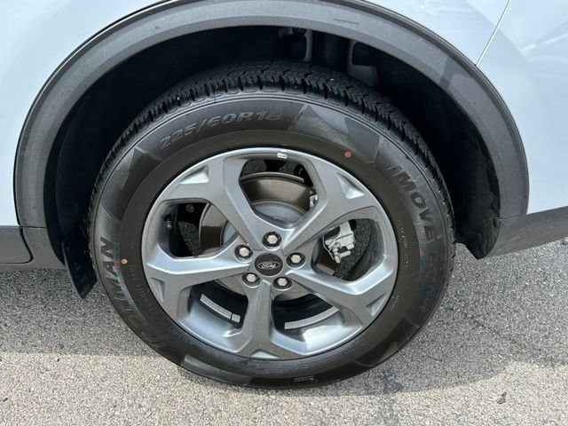 2025 Ford Escape ST-Line - Photo 14