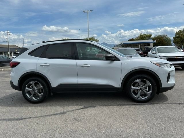 2025 Ford Escape ST-Line - Photo 7