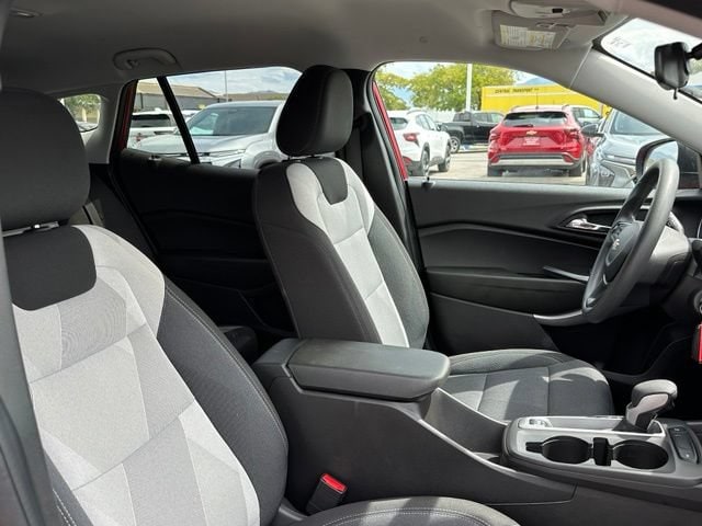 2026 Chevrolet Trax LS - Photo 29