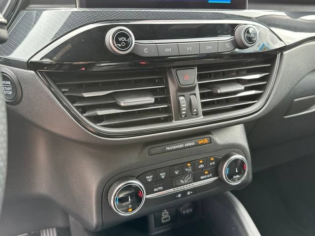 2025 Ford Escape ST-Line - Photo 27