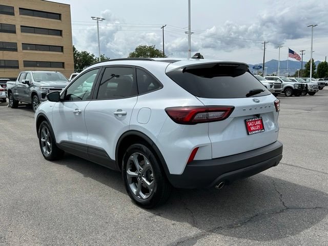 2025 Ford Escape ST-Line - Photo 12