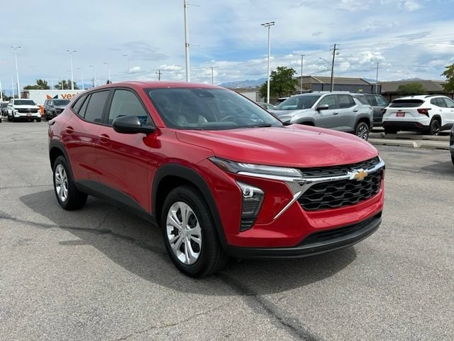 2026 Chevrolet Trax LS - Photo 5