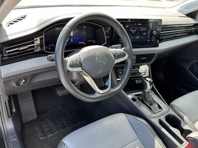 2025 Volkswagen Jetta SE - Photo 18