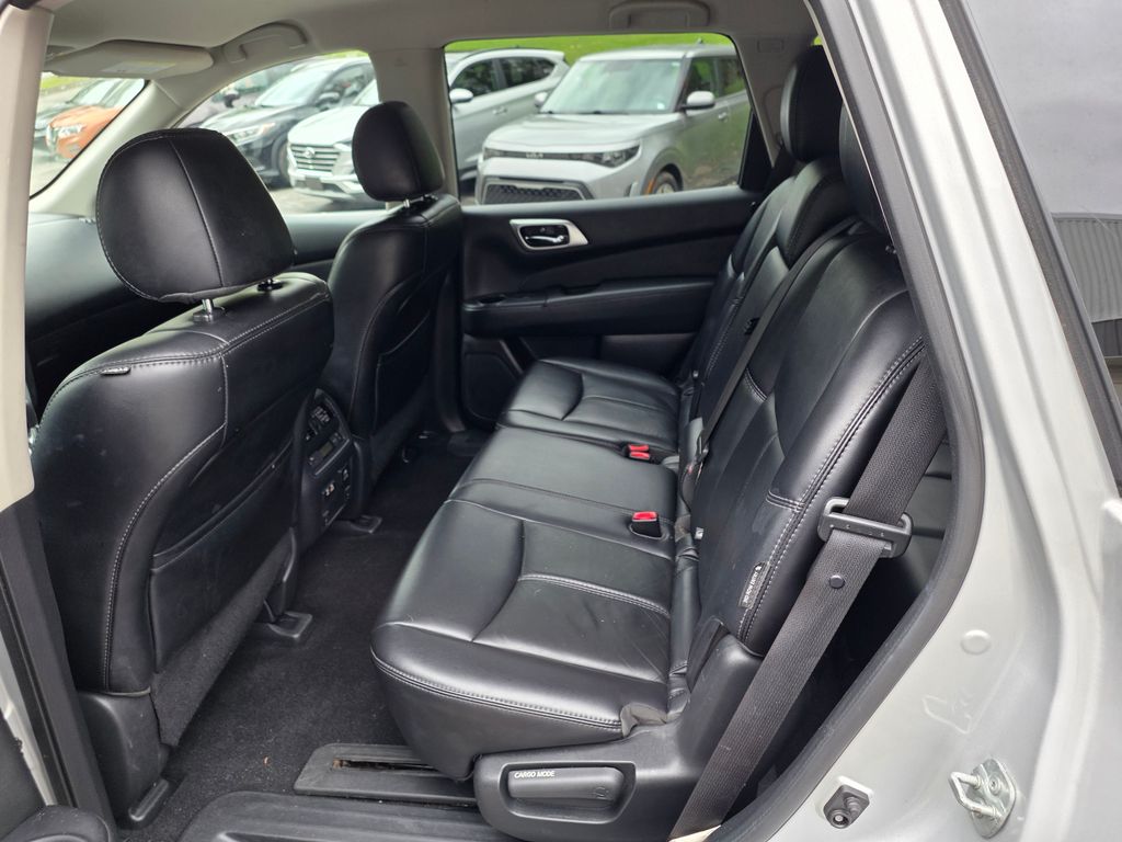 2019 Nissan Pathfinder SL - Photo 7
