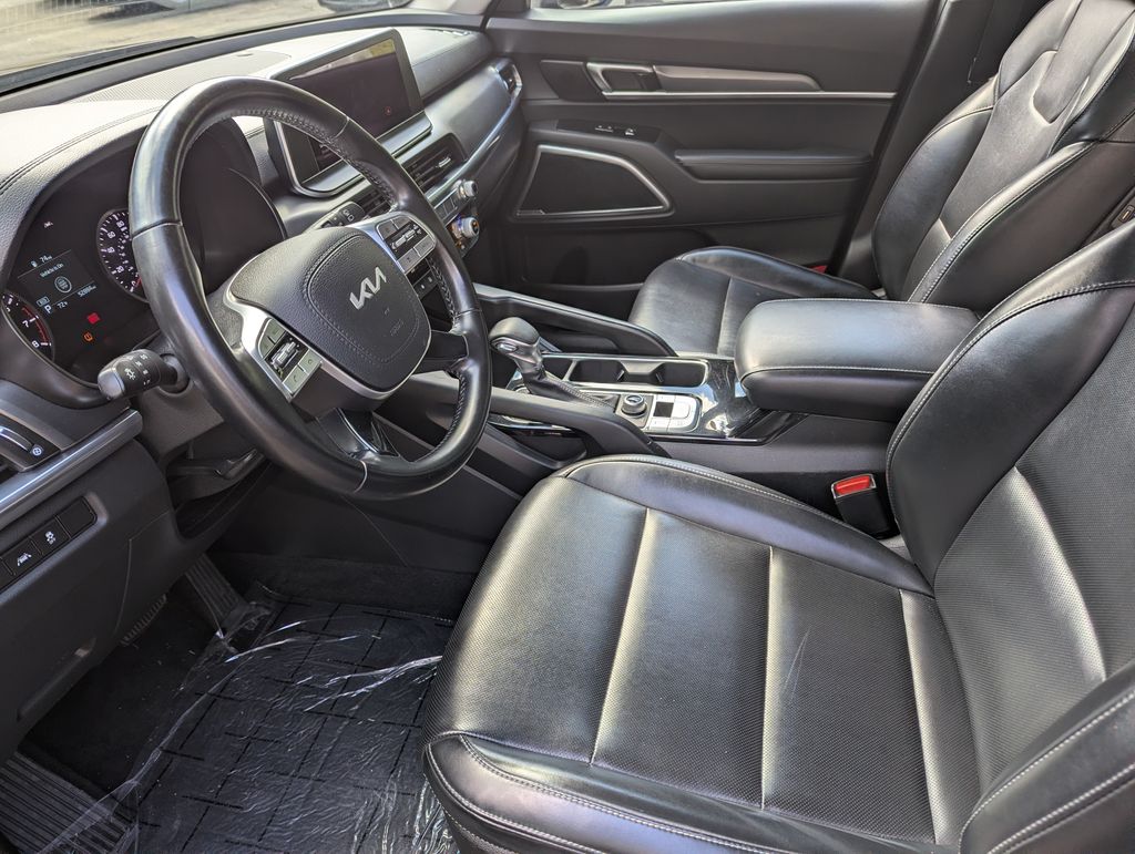 2022 Kia Telluride LX - Photo 9