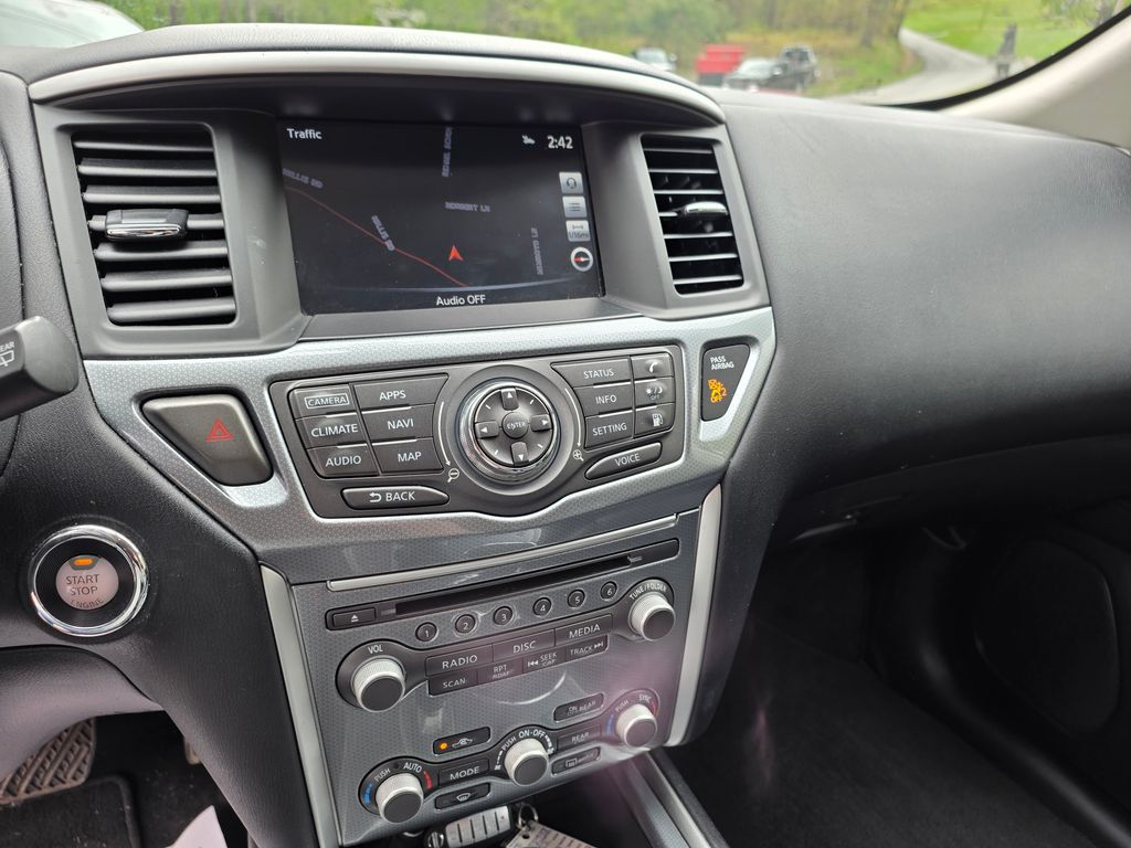 2019 Nissan Pathfinder SL - Photo 13