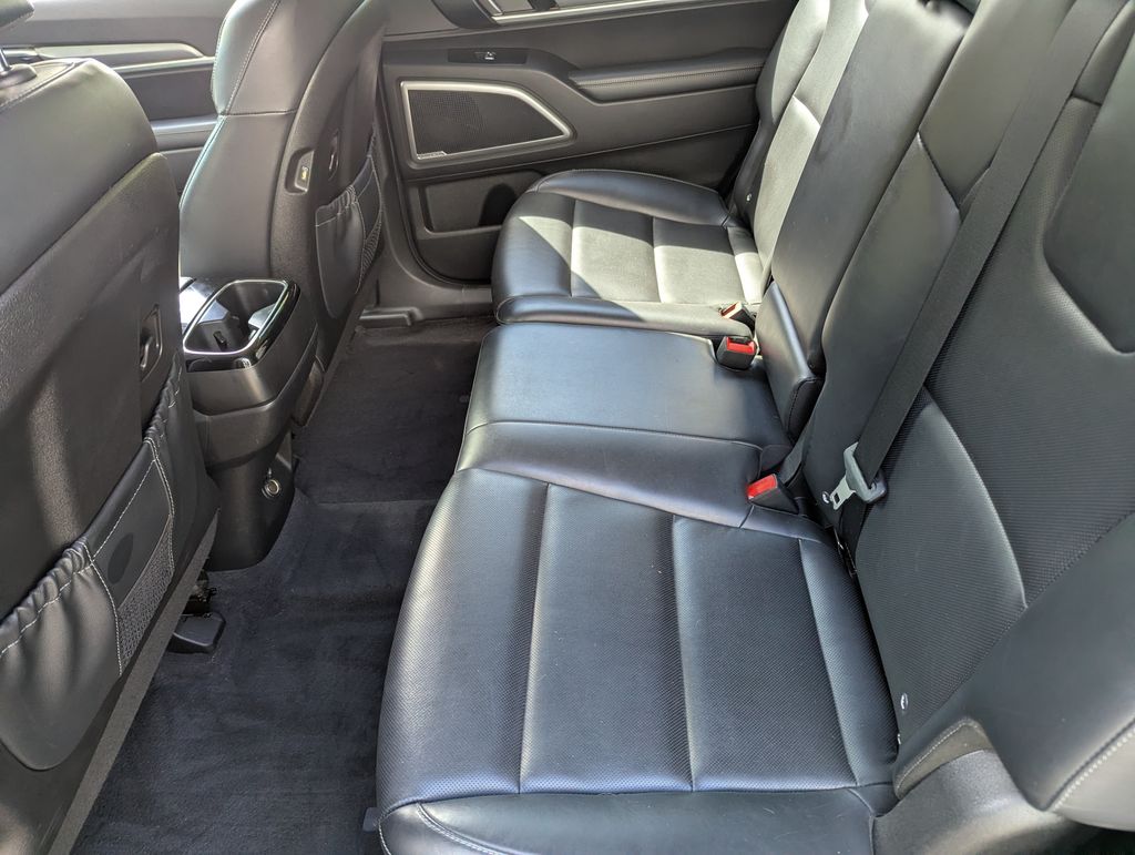 2022 Kia Telluride LX - Photo 7