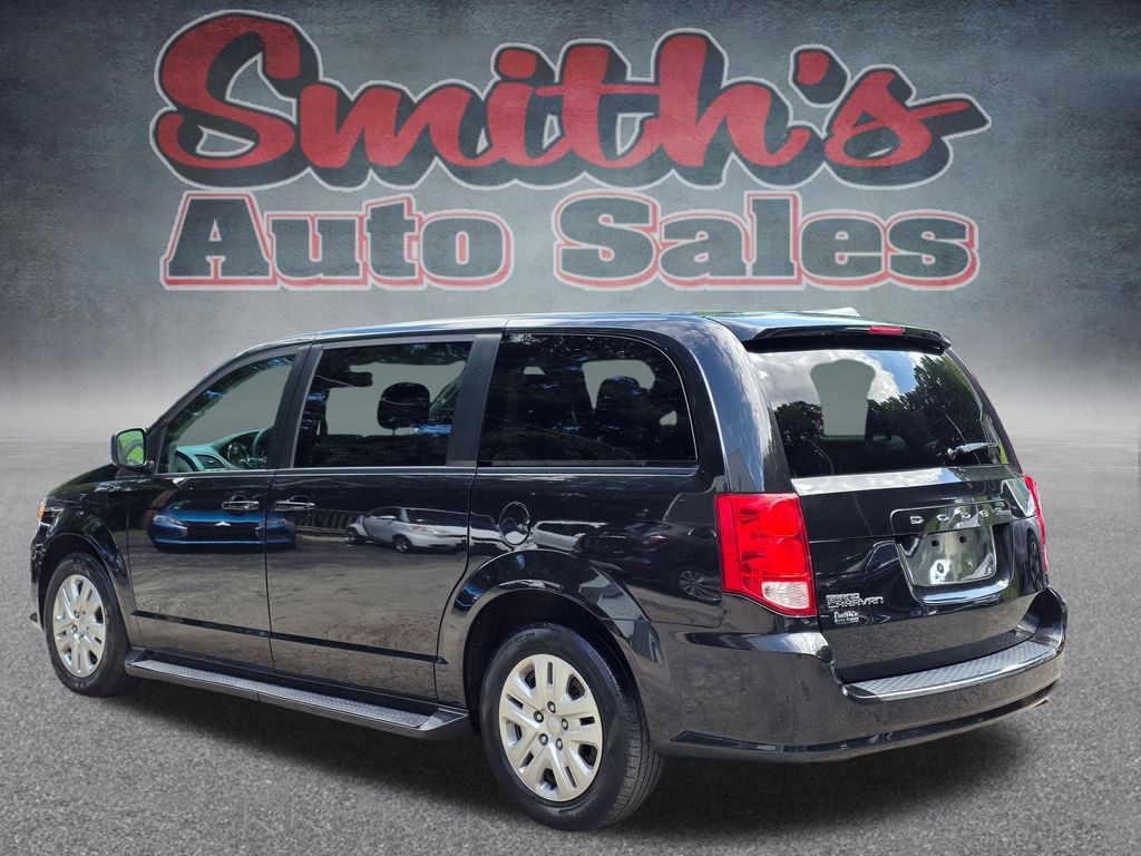 Used 2018 Dodge Grand Caravan SE Minivan/Van