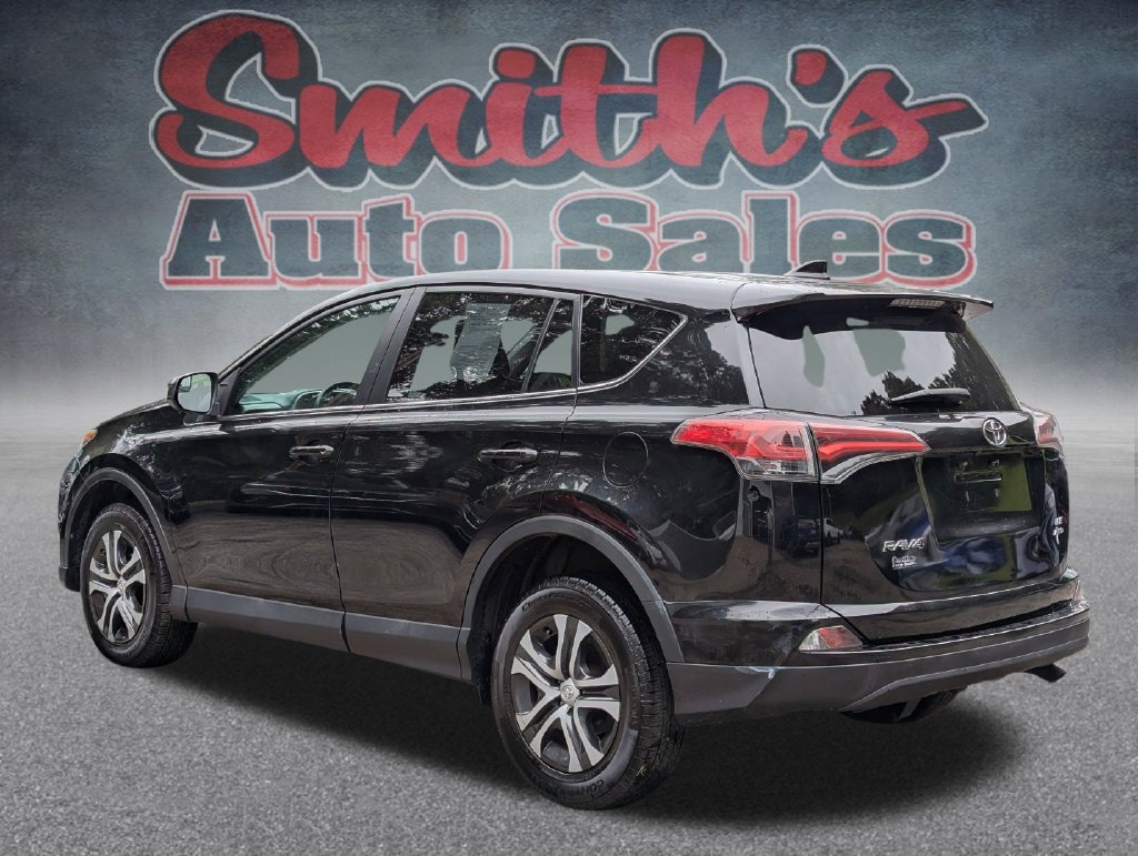 Used 2018 Toyota RAV4 LE SUV
