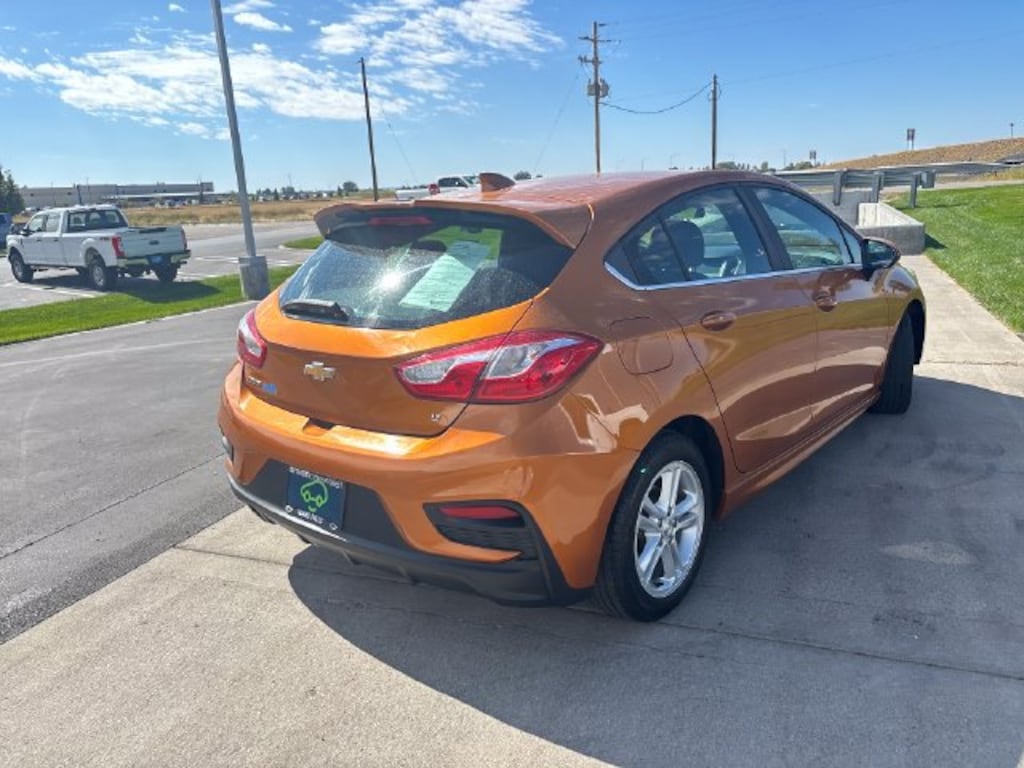Used 2017 Chevrolet Cruze LT Car