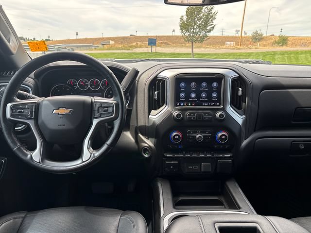2022 Chevrolet Silverado 3500HD LTZ - Photo 12