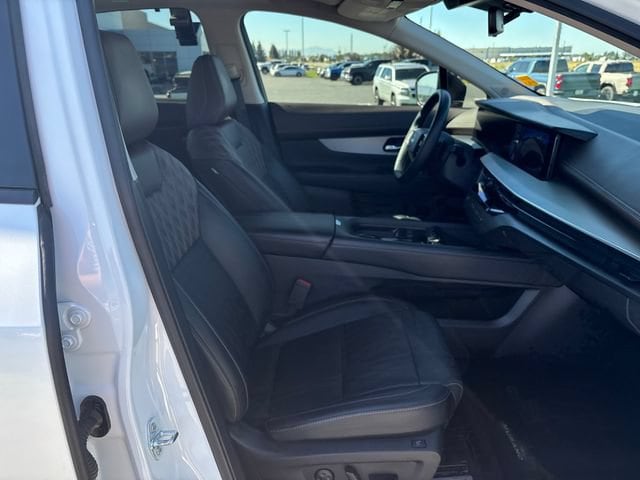 2025 Nissan Murano Platinum - Photo 22