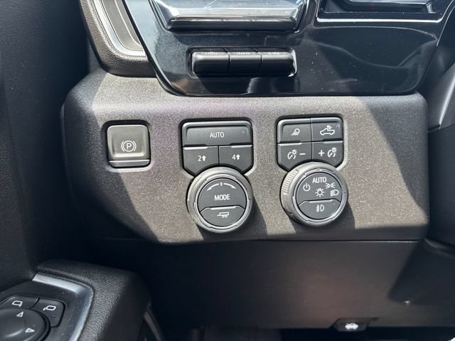 2023 Chevrolet Silverado 1500 LTZ - Photo 18