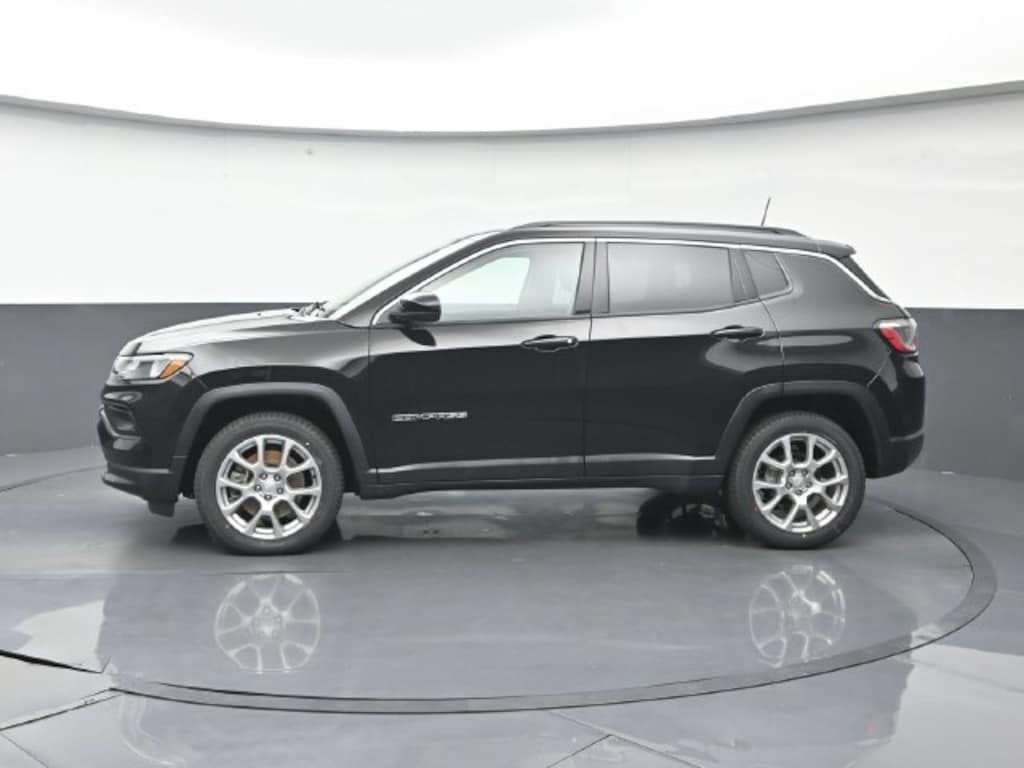 Certified 2023 Jeep Compass Latitude Lux SUV