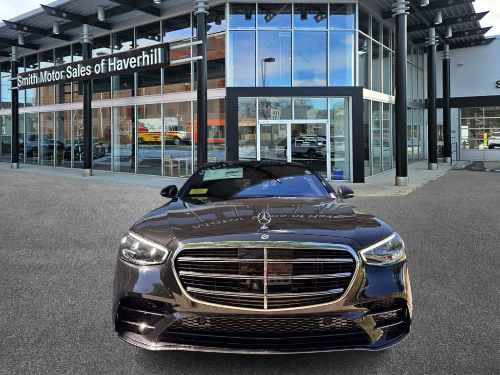 2025 Mercedes-Benz S-Class S 580 - Photo 3