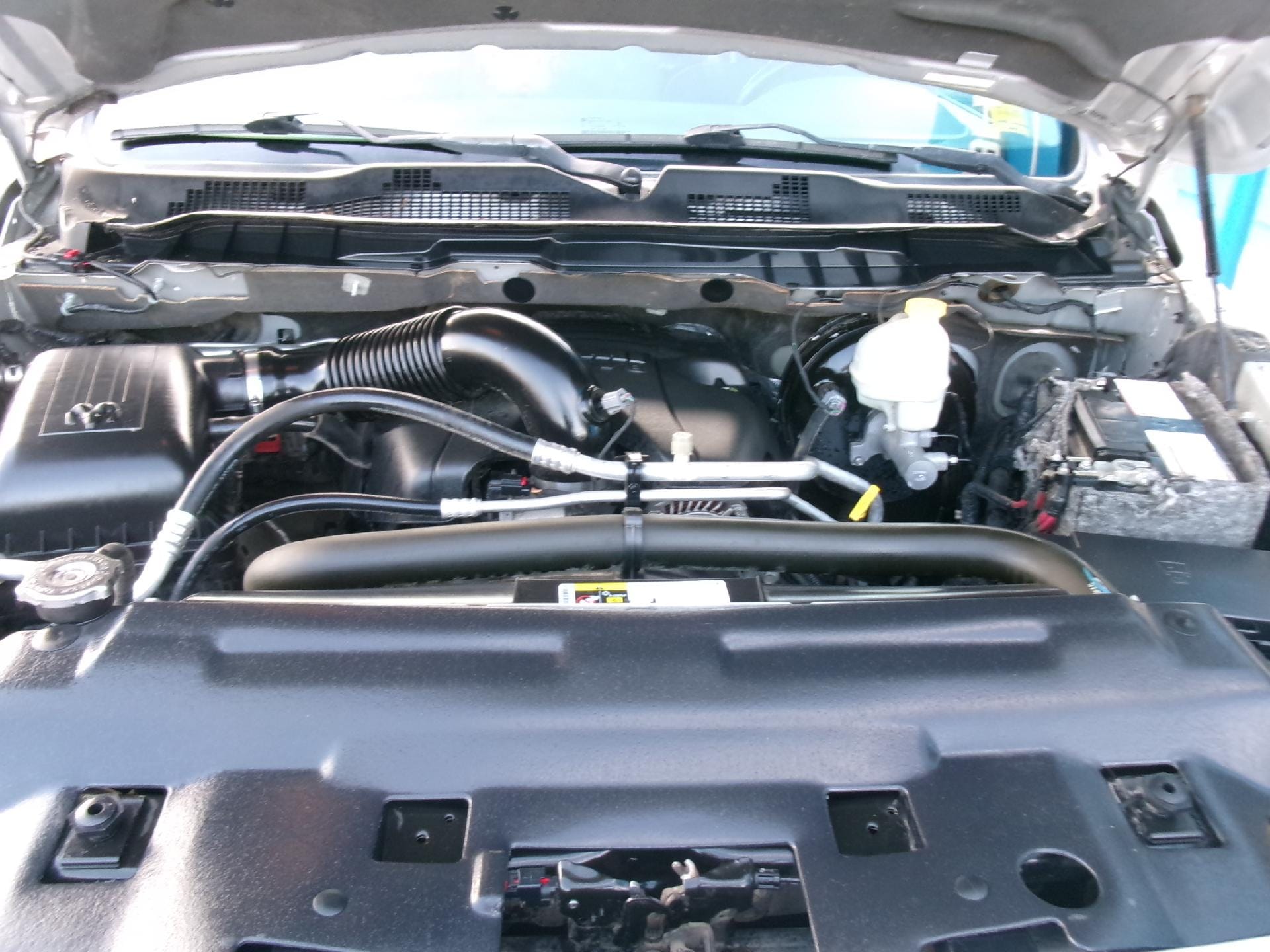 2015 RAM Ram 1500 Pickup Outdoorsman - Photo 25