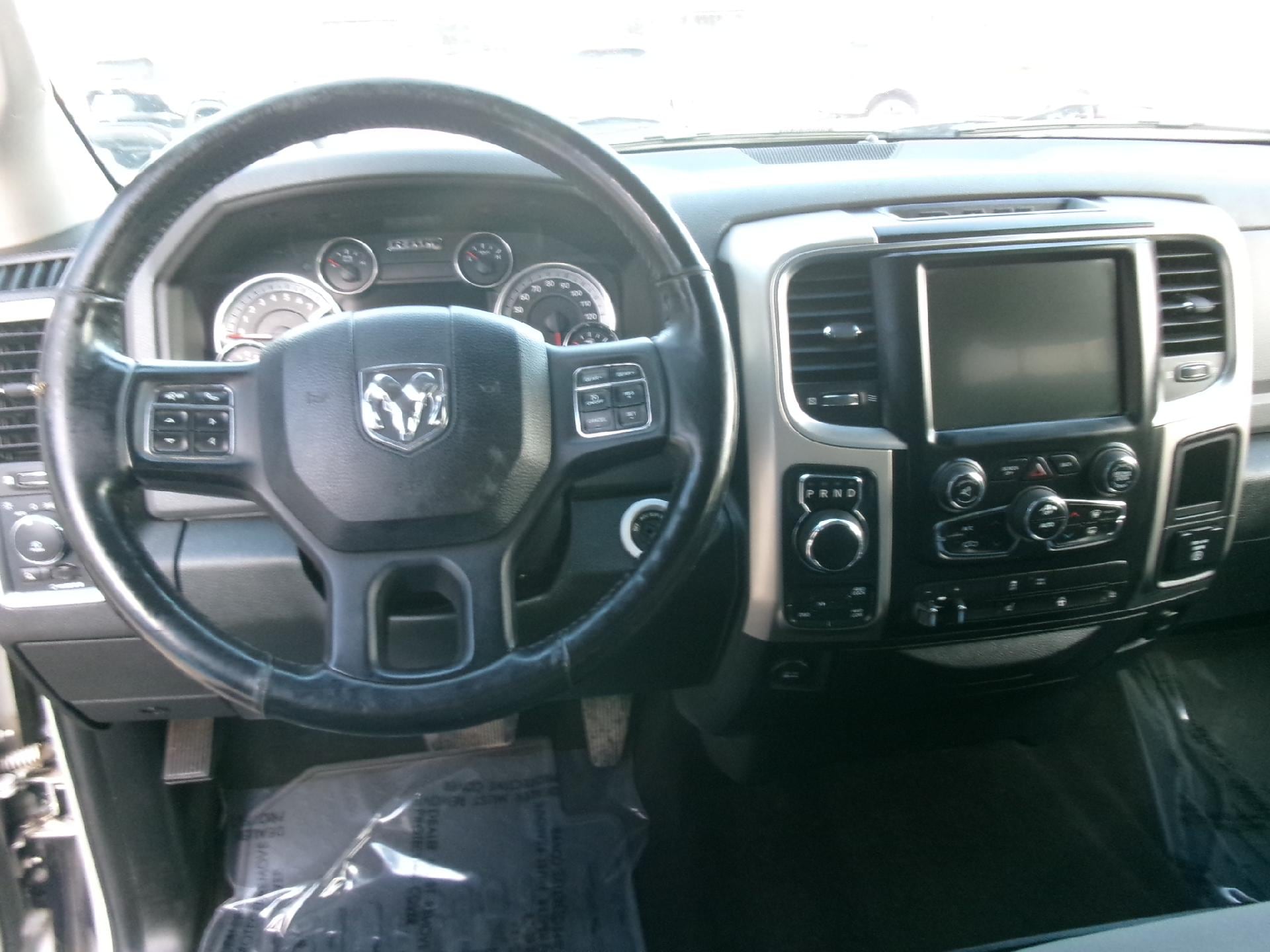 2015 RAM Ram 1500 Pickup Outdoorsman - Photo 8