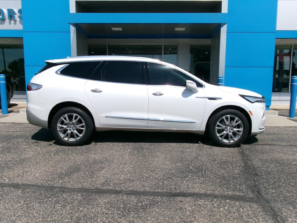 Used 2023 Buick Enclave Essence SUV