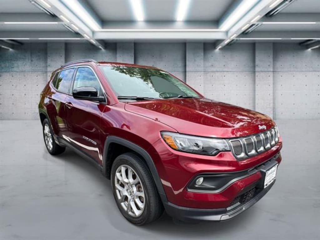 Used 2022 Jeep Compass Latitude Lux