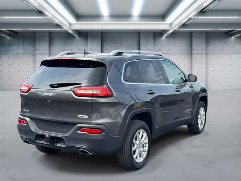 Used 2017 Jeep Cherokee Latitude