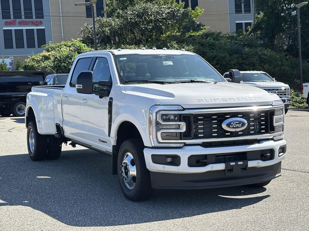 New 2026 Ford F-350 Platinum Truck Crew Cab