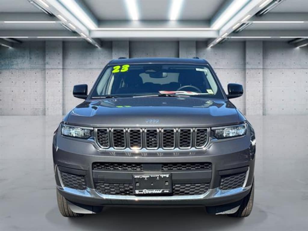 Used 2023 Jeep Grand Cherokee L Laredo