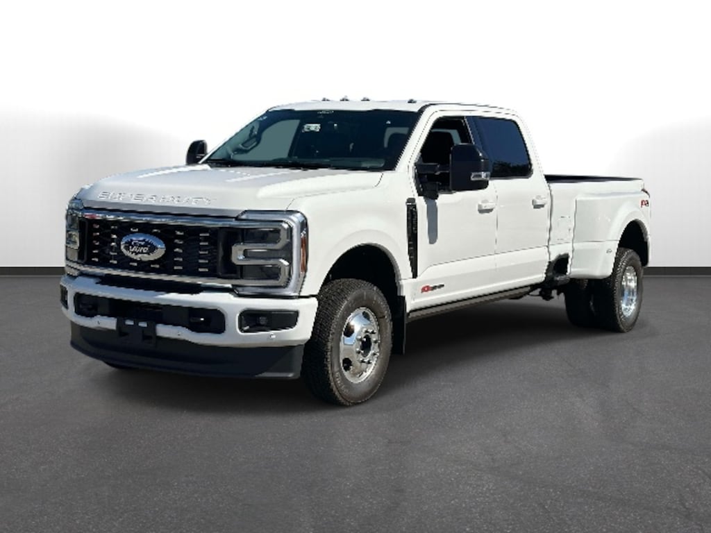 New 2026 Ford F-350 Platinum Truck Crew Cab