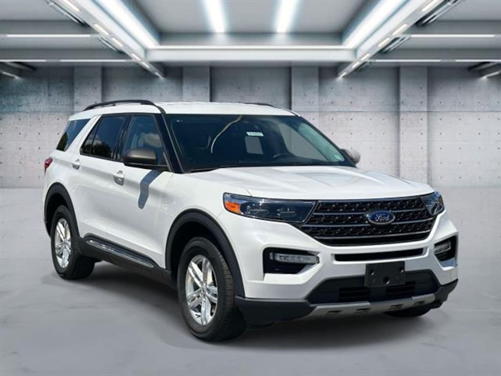 Used 2023 Ford Explorer XLT