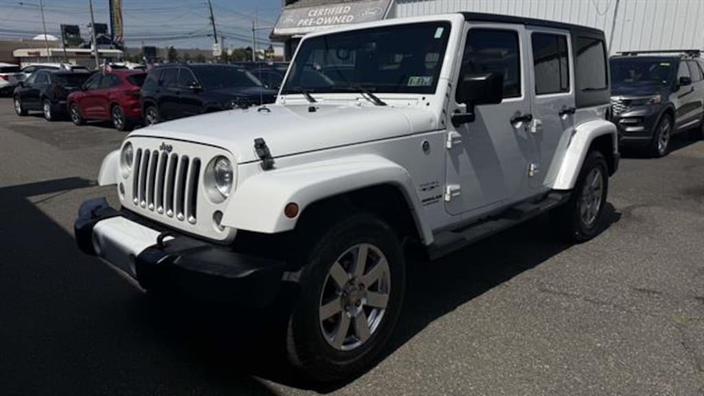 Used 2016 Jeep Wrangler Unlimited Sahara