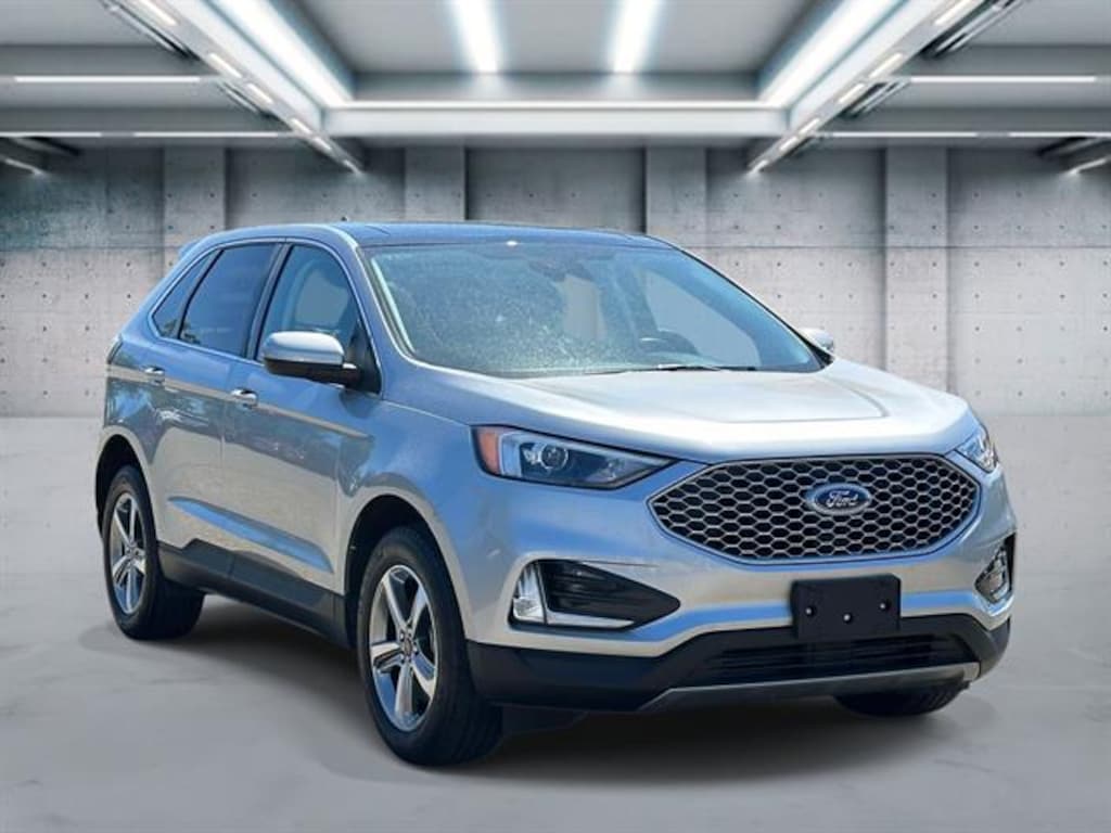 Used 2023 Ford Edge SEL