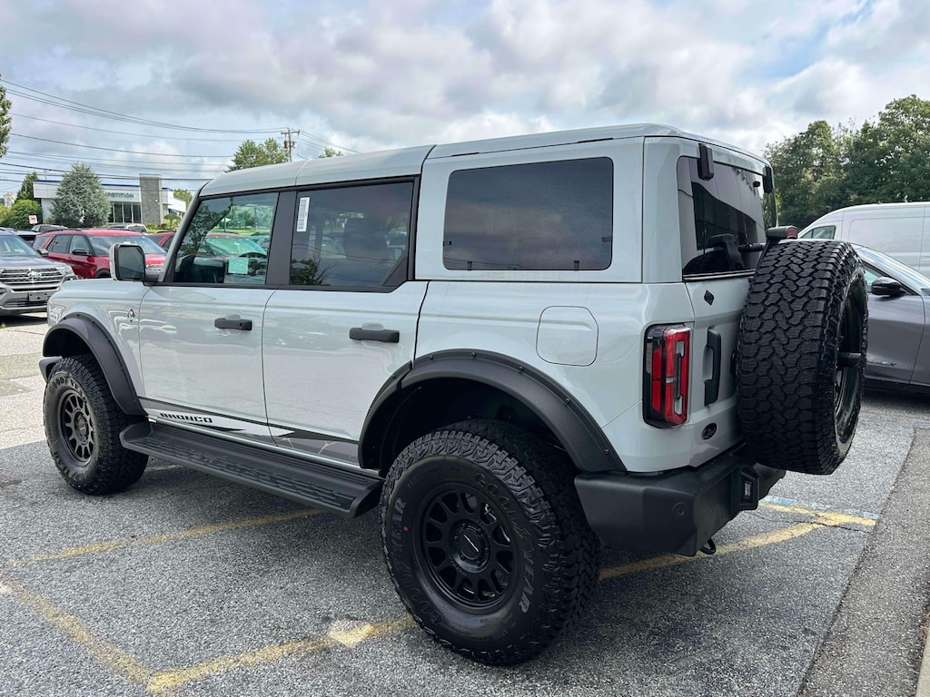New 2026 Ford Bronco Outer Banks SUV